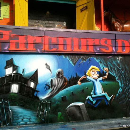 fresque manege hantee
