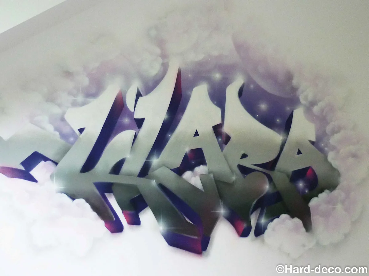 Prénom graffiti tout en douceur et en nuages pour la petite Klara