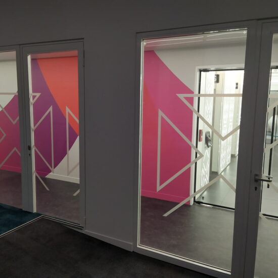 peinture couloir entreprise logo degrade