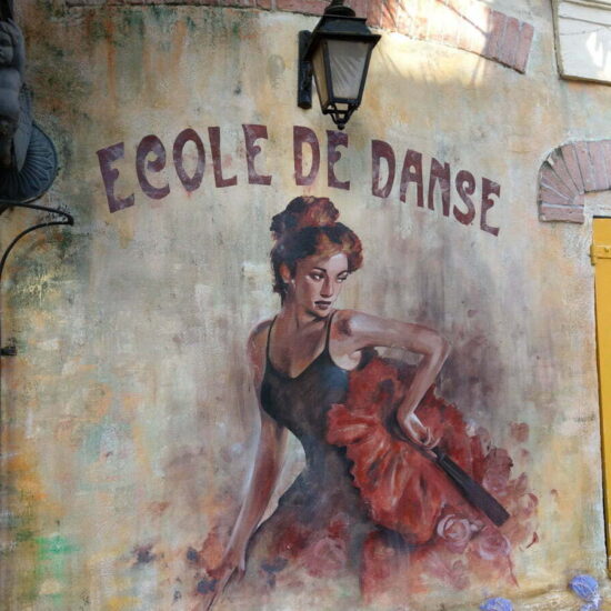 fresque peinture style ancien danseuse roses