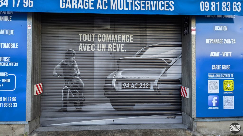 Fresque aérosol rideau de fer Porsche silhouette homme slogan rêve, garage automobile Alfortville
